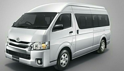 รถตู้ Toyota Commuter รถ VIP เบาะ 3 แถว 4 แถว เครื่องเสียงคาราโอเกะ ภายในรถ เบาะนั่งสบาย สไตล์ VIP รับทำทัวร์ทั่วประเทศ ติดต่อเราโทร 093-062-2525